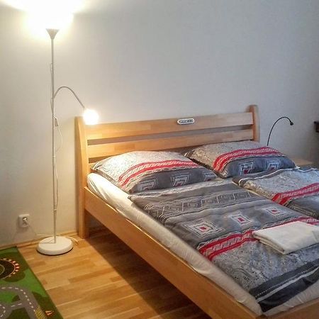 Jezerka Apartments Прага Экстерьер фото