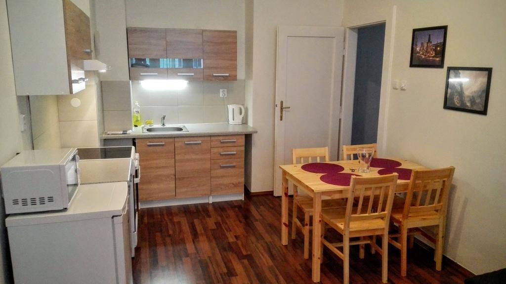 Jezerka Apartments Прага Экстерьер фото